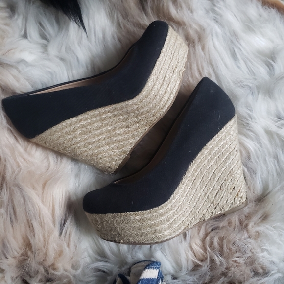 Steve Madden Marryy Pump - Picture 4 of 8